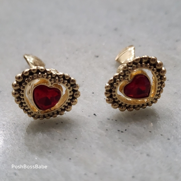 Vintage TJG Red Heart Clip-On Earrings | Gold Tone Beaded Border - Picture 6 of 9